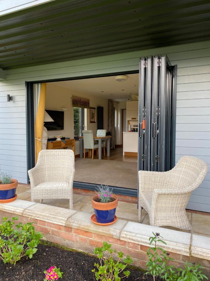 Apartmán Otters End, Near Wroxham Dilham Exteriér fotografie