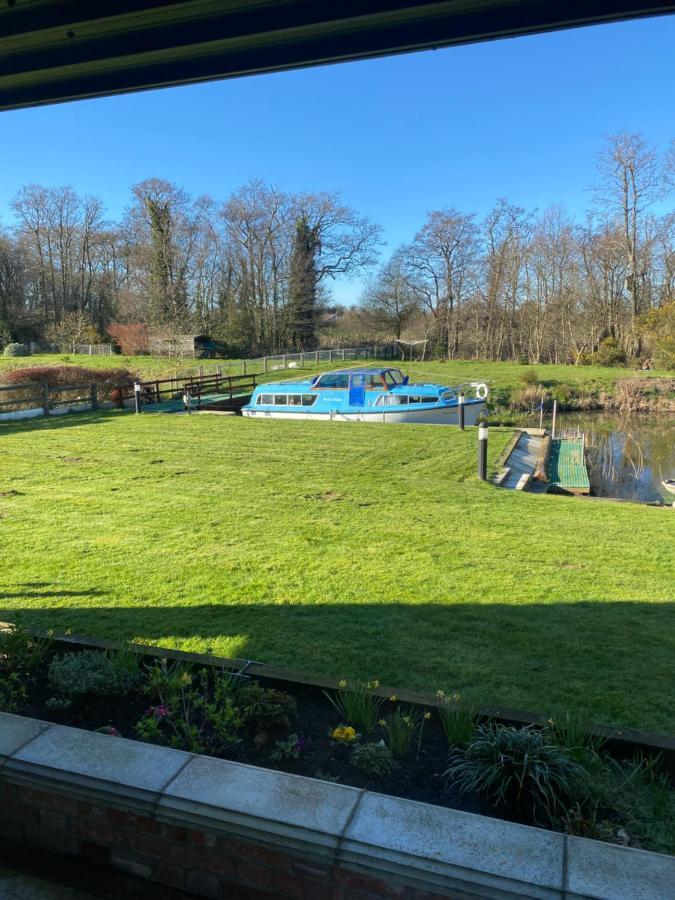 Apartmán Otters End, Near Wroxham Dilham Exteriér fotografie